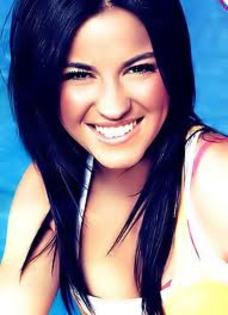 uyrts - maite perroni