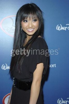 20553399_XFEZKOVIJ - Brenda Song Photo