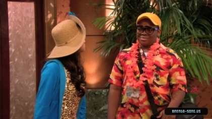 normal_brenda-song-0048