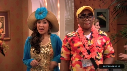 normal_brenda-song-0053