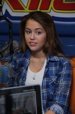 4 - Miley at Kiss FM