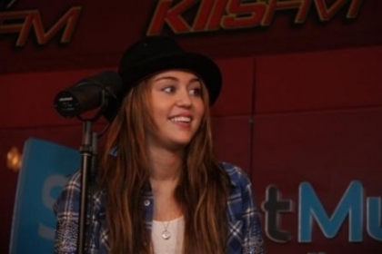 6 - Miley at Kiss FM