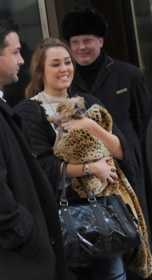 4 - Leaving Her Hotel In New York City