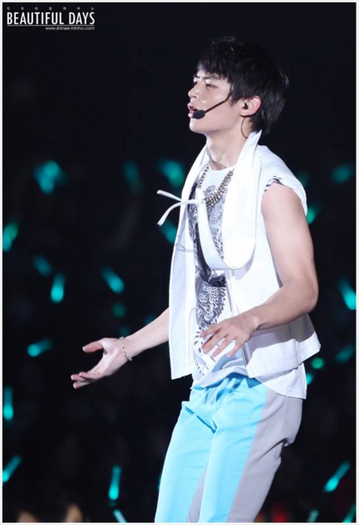 tumblr_les342y4Xa1qaxukqo1_500 - Choi Minho