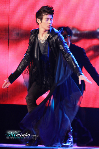 tumblr_lddqpm1yGi1qaxukqo1_500 - Choi Minho