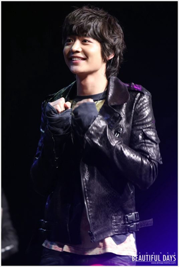 tumblr_lh0wqsks1C1qaxukqo1_500 - Choi Minho