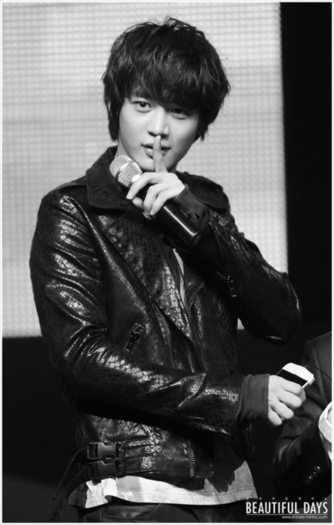 tumblr_lh0wsxQh4x1qaxukqo1_500 - Choi Minho
