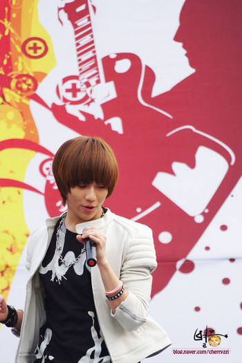 tumblr_l39y4ofCUv1qa4rk1o1_500 - Lee Taemin