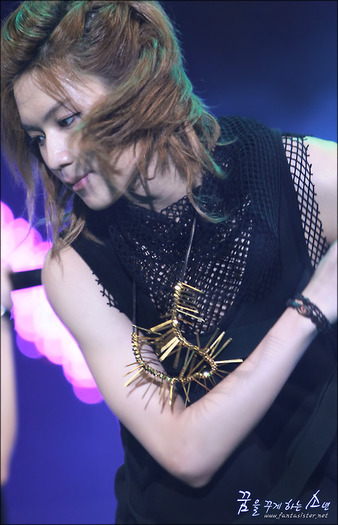 tumblr_l90fljEo361qa4rk1o1_500