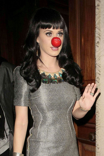 Katy+Perry+Katy+Perry+Radio+One+Studios+2+dX16Bf5WcqTl - katy perry amuzanta