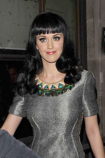 Katy+Perry+Katy+Perry+Radio+One+Studios+T8_9Y-XMmRUl - katy perry amuzanta