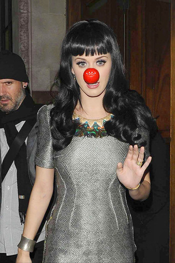 Katy+Perry+Katy+Perry+Radio+One+Studios+ZsoR107QpLYl - katy perry amuzanta