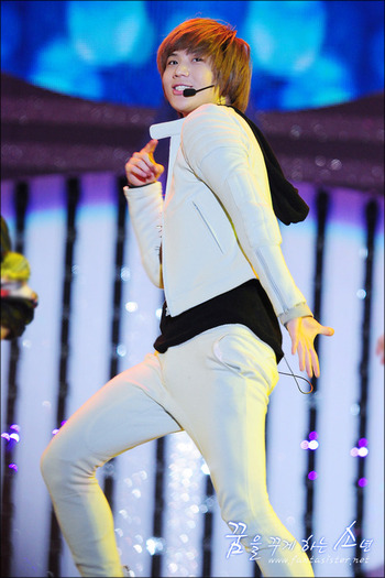 tumblr_l3ca3iePBC1qa4rk1o1_500 - Taeminieee
