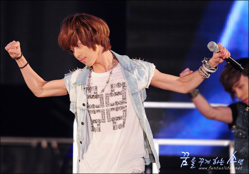 tumblr_l3u083u0bG1qa4rk1o1_500 - Taeminieee