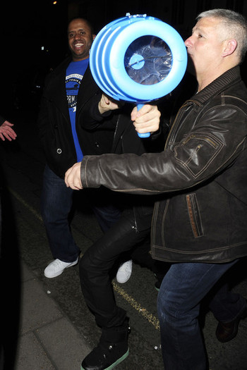 Justin+Bieber+Justin+Bieber+Jaden+Smith+La+eJ-GQRvCWkIl - justin bieber 2011