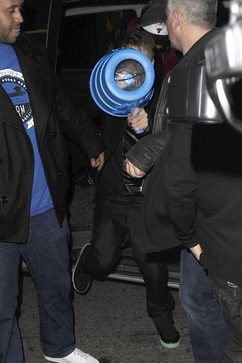 Justin+Bieber+Justin+Bieber+Jaden+Smith+La+R697A73fIiBl - justin bieber 2011