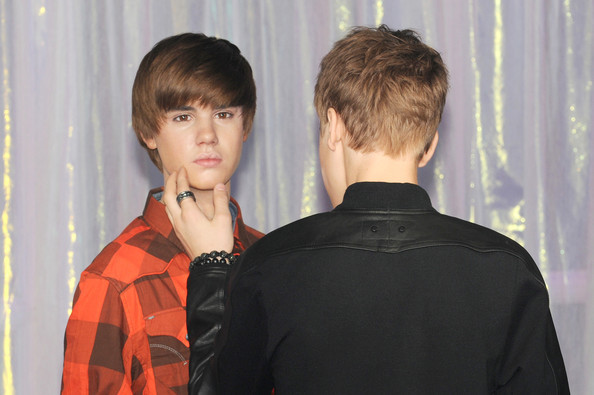 Justin+Bieber+Justin+Bieber+Madame+Tussauds+yQfiUvRmewXl - justin bieber 2011