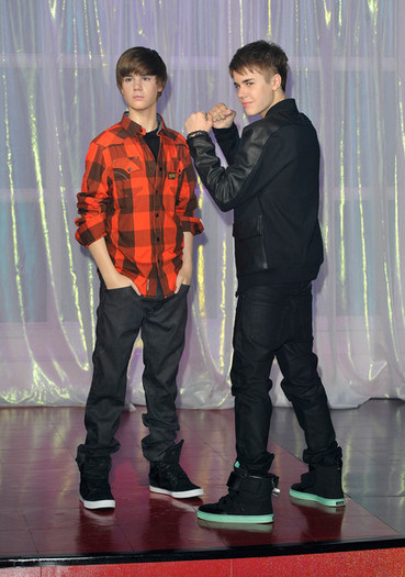 Justin+Bieber+Justin+Bieber+Unveils+Waxwork+qSf9H6rC8mzl