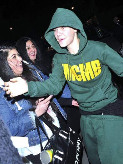 Justin+Bieber+Justin+Bieber+London+Hotel+-hfCAzwgUcvl