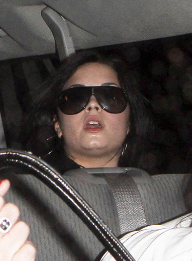 Demi+Lovato+Demi+Lovato+Arriving+LAX+Airport+N-9IwayBsQYl