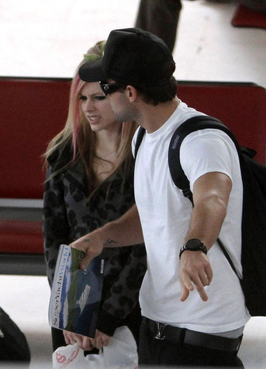 Avril Lavigne Avril Lavigne Brody Jenner Nice qe6W-hrYdxfl - Avril Lavigne