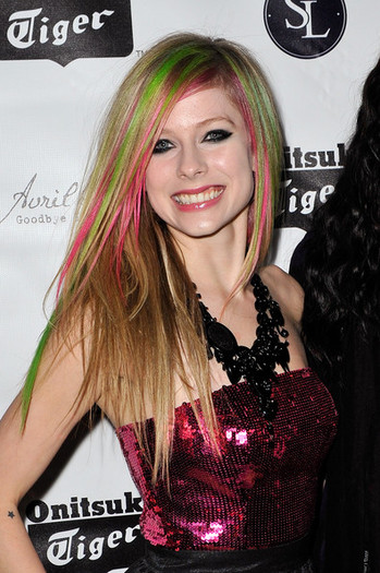 Avril Lavigne Statement Necklace Black Statement dXoXozkctzcl - Avril Lavigne