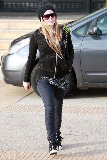 Avril Lavigne Winter Hats Cable Beanie -7ca2h5DD2Il - Avril Lavigne
