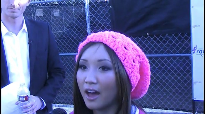 21100780_OGZQFIAVG - Brenda Song Pinky