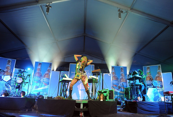 Kesha+Bud+Light+Hotel+Hosts+Performances+Nelly+IWxe9slhP21l - for you