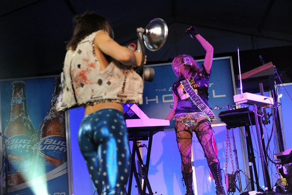 Kesha+Bud+Light+Hotel+Hosts+Performances+Nelly+q8hoWD4m3JFl