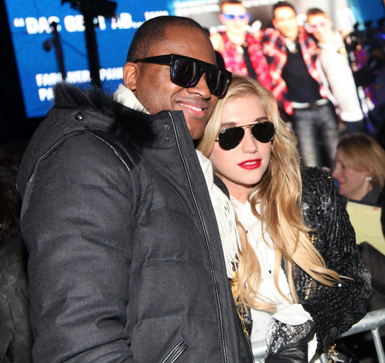 Kesha+2011+New+Year+Eve+Times+Square+OfzPgOEOafTl