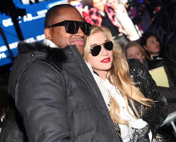 Kesha+2011+New+Year+Eve+Times+Square+OKVCekXYcXRl