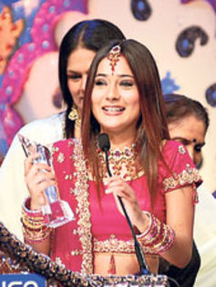 11sara - sara khan