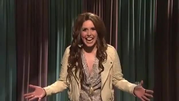 Miley Cyrus  as Justin Bieber  SNL 0437 - 0-0 Miley Cyrus as Justin Bieber  SNL