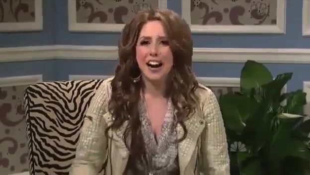 Miley Cyrus  as Justin Bieber  SNL 0563 - 0-0 Miley Cyrus as Justin Bieber  SNL
