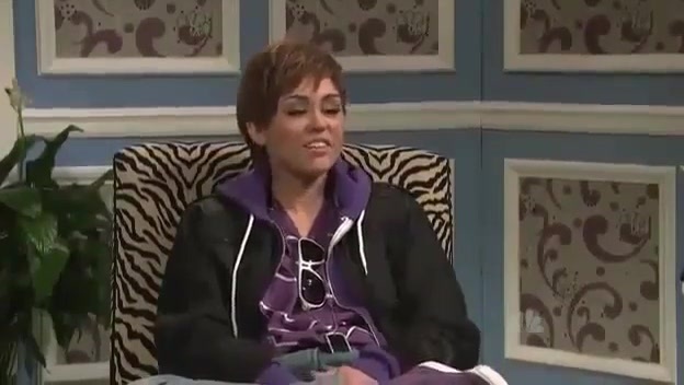 Miley Cyrus  as Justin Bieber  SNL 0638