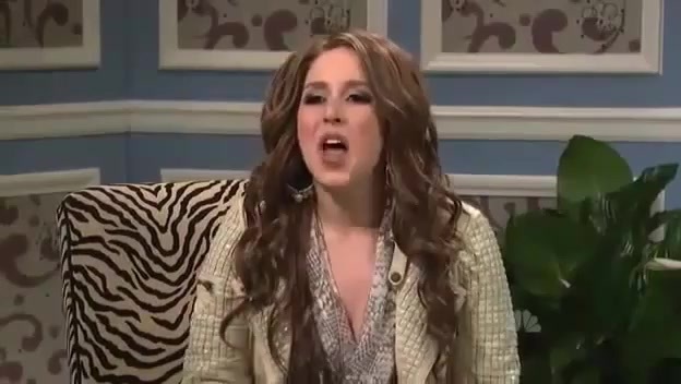 Miley Cyrus  as Justin Bieber  SNL 0653