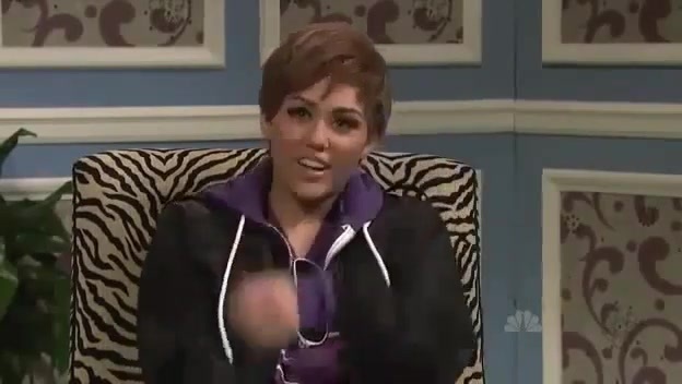 Miley Cyrus  as Justin Bieber  SNL 0682