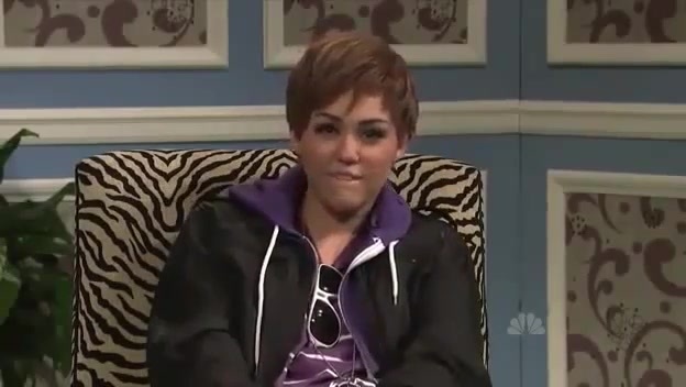 Miley Cyrus  as Justin Bieber  SNL 0704