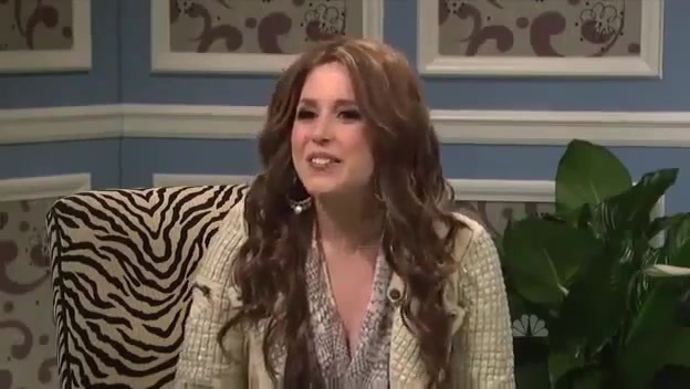 Miley Cyrus  as Justin Bieber  SNL 0735