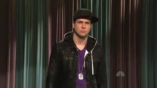 Miley Cyrus  as Justin Bieber  SNL 0758