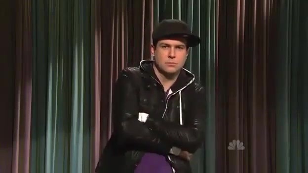 Miley Cyrus  as Justin Bieber  SNL 0764