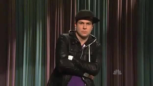 Miley Cyrus  as Justin Bieber  SNL 0792