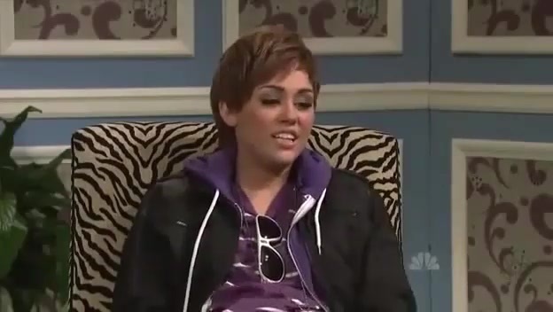 Miley Cyrus  as Justin Bieber  SNL 0840 - 0-0 Miley Cyrus as Justin Bieber  SNL