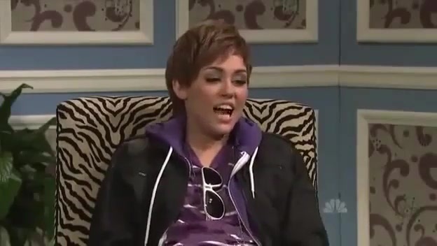 Miley Cyrus  as Justin Bieber  SNL 0841 - 0-0 Miley Cyrus as Justin Bieber  SNL