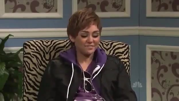 Miley Cyrus  as Justin Bieber  SNL 0856 - 0-0 Miley Cyrus as Justin Bieber  SNL