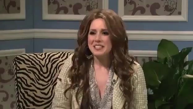 Miley Cyrus  as Justin Bieber  SNL 0866
