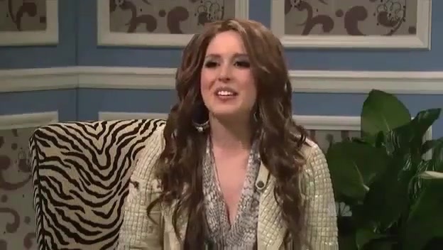Miley Cyrus  as Justin Bieber  SNL 0868