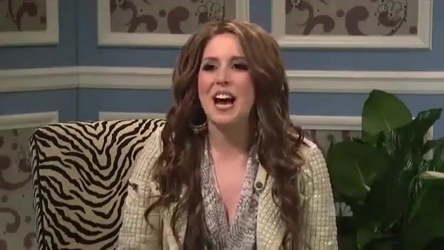 Miley Cyrus  as Justin Bieber  SNL 0871