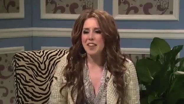 Miley Cyrus  as Justin Bieber  SNL 0874